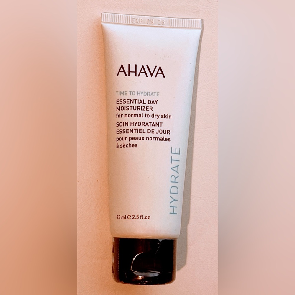 Ahava 2.5 fl. oz. Essential Day Moisturizer Sealed New